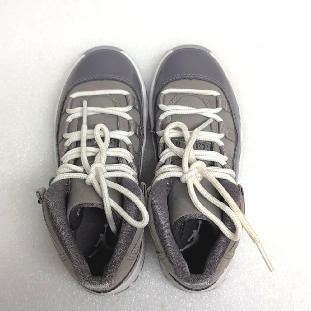 Nike Air Jordan 11 Retro Cool Gray Kids Size 11C - Picture 4 of 16